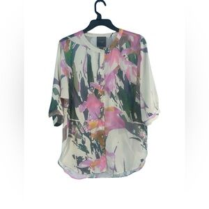 Lyssé Viviana Satin Blouse Top Jazzy Floral Watercolor Shirt Size Small